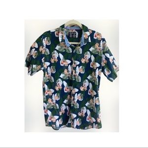 WAIMEA- Hawaiian type shirt size XL one day of use.